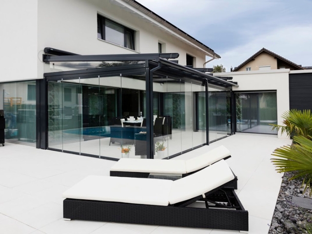 Glashaus-mit-beschattung-filtra-ag